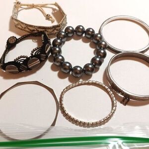 Vintage 7pc bundle lot of Silver Toned Designer Style Bracelets
